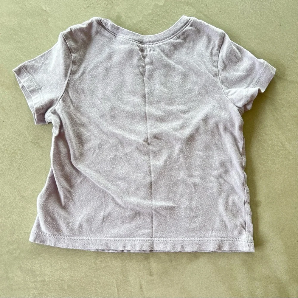 Old‎ Navy Toddler Kids Lavender Graphic Tee w/ Pink Script Daddy Makes Me Happy